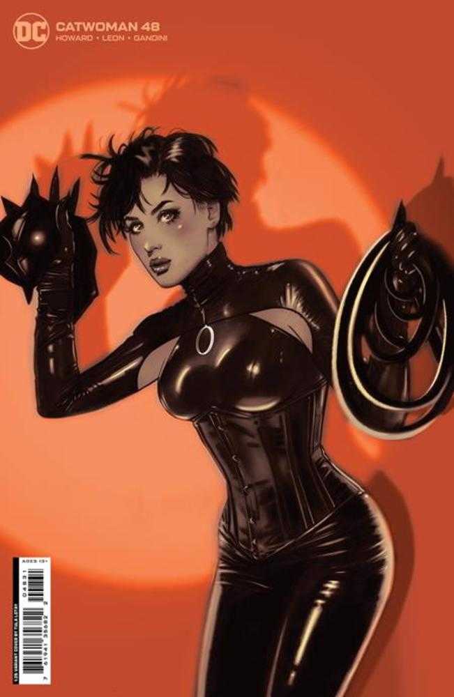 Catwoman #48 Cover C 1 in 25 Tula Lotay Card Stock Variant